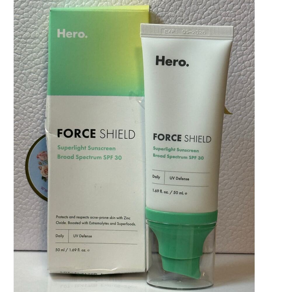 Hero Force Shield Superlight Sunscreen SPF 30 The SPF for acne-prone skin - 50mL